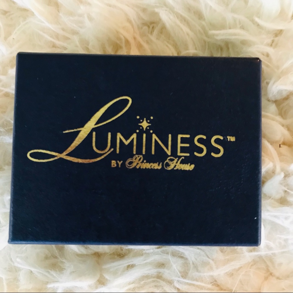 ~NWT LUMINOUS BY PRINCESS HOUSE BOW EARINGS WITH HANGING PEARL~ - Picture 3 of 7